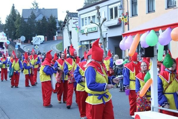 0015 Karnevalszug 2011 015