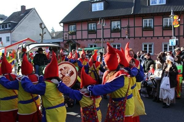 0016 Karnevalszug 2011 016