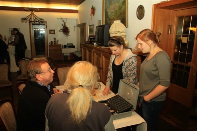 0016 Kartenverkauf 2012 016