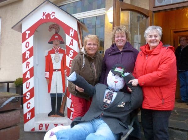 Titelbild für 2015 Standquartierseröffnung